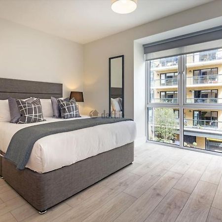 Modern Sandyford Bedroom Eksteriør bilde